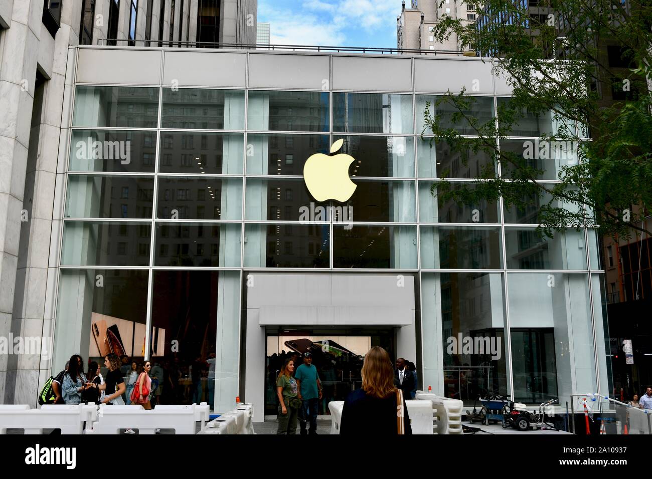 Apple store in NYC, USA Stock Photo