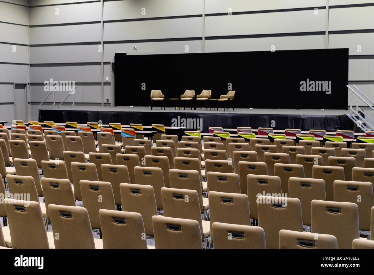 Empty auditorium room ready for meeting Stock Photo - Alamy