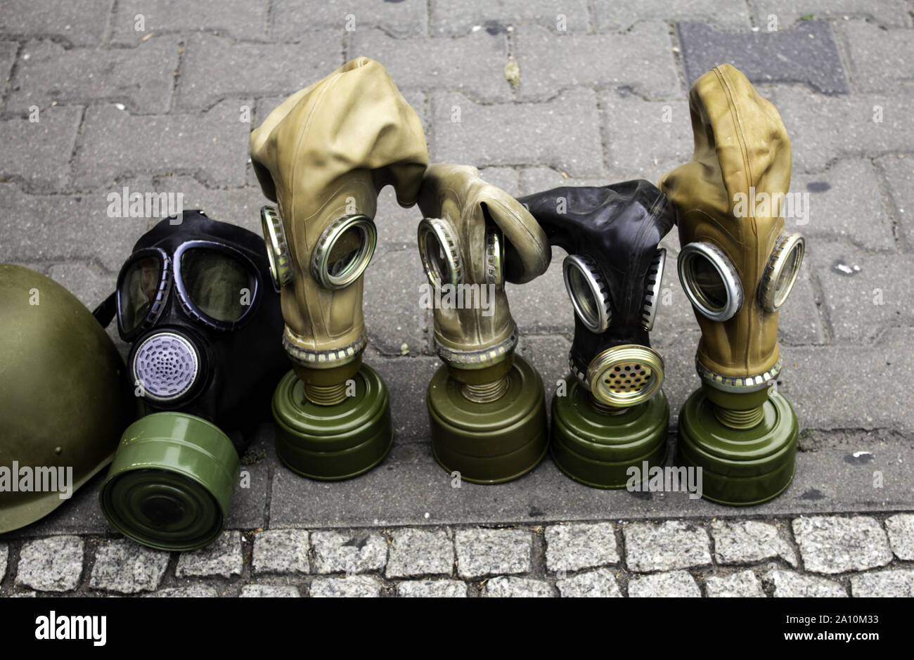 Protective military gas masks army hires stock photography and images Alamy