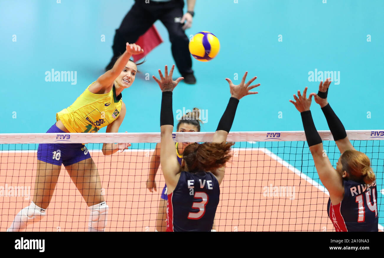 Sapporo, Japan. 23rd Sep, 2019. Gabriela Braga Guimaraes (L) of Brazil