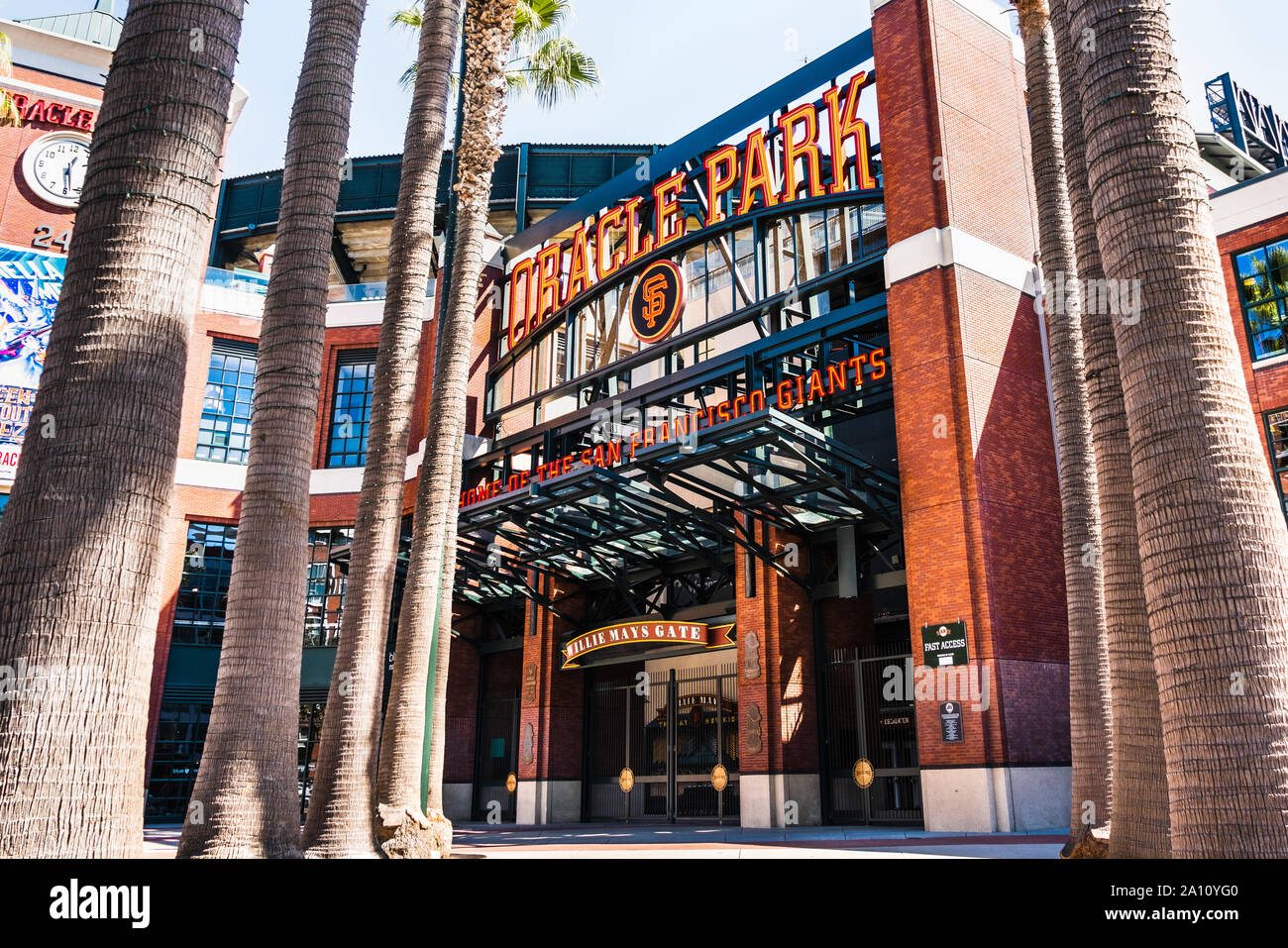 Sep 20, 2019 San Francisco / CA / USA - Oracle Park, Willie Mays Gate, home  of the San Francisco Giants Stock Photo - Alamy