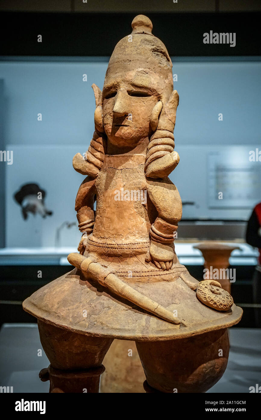 Haniwa (terracotta tomb figurine) nobleman in formal attire, Kofun