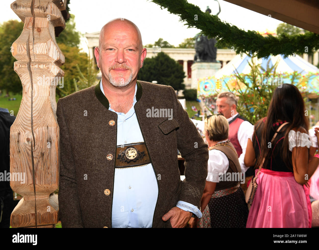 Munich, Germany. 22nd Sep, 2019. Oktoberfest 2019, Peter Giesel, Attention Abzocke, shows up at the Pro Sieben Wiesn in the Käferzelt. The largest folk festival in the world lasts until 6 October. Credit: Felix Hörhager/dpa/Alamy Live News Stock Photo