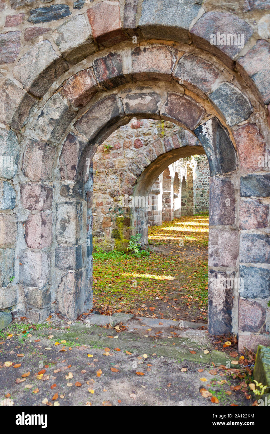 Ruin symbol hi-res stock photography and images - Alamy