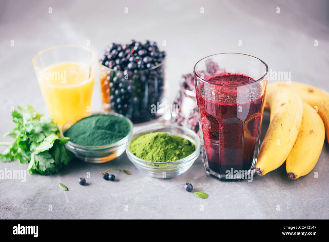 Powder metals hires stock photography and images Alamy