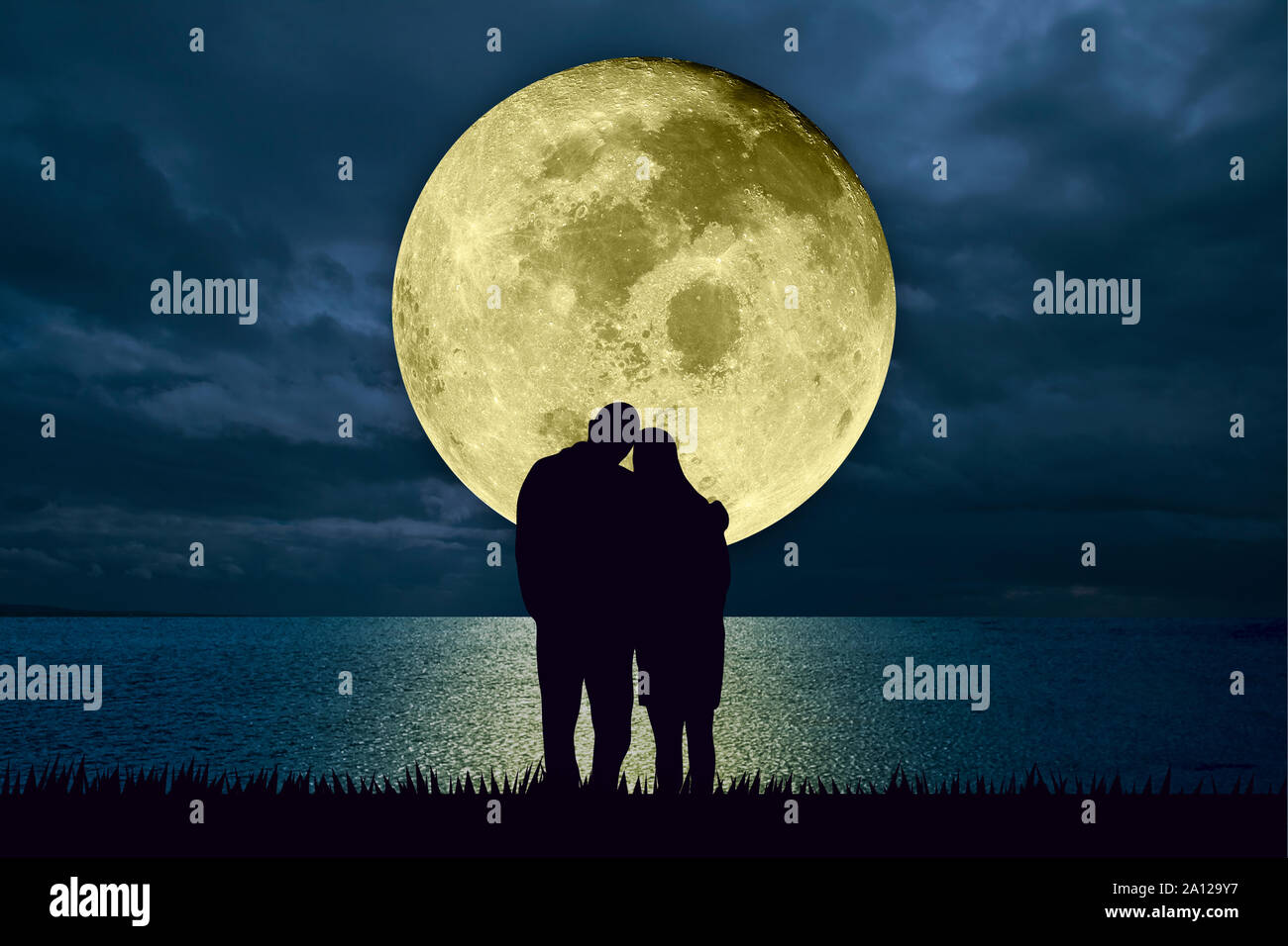 Featured image of post Love Night Moon Light Images : Flavioricci has uploaded 646 photos to flickr.