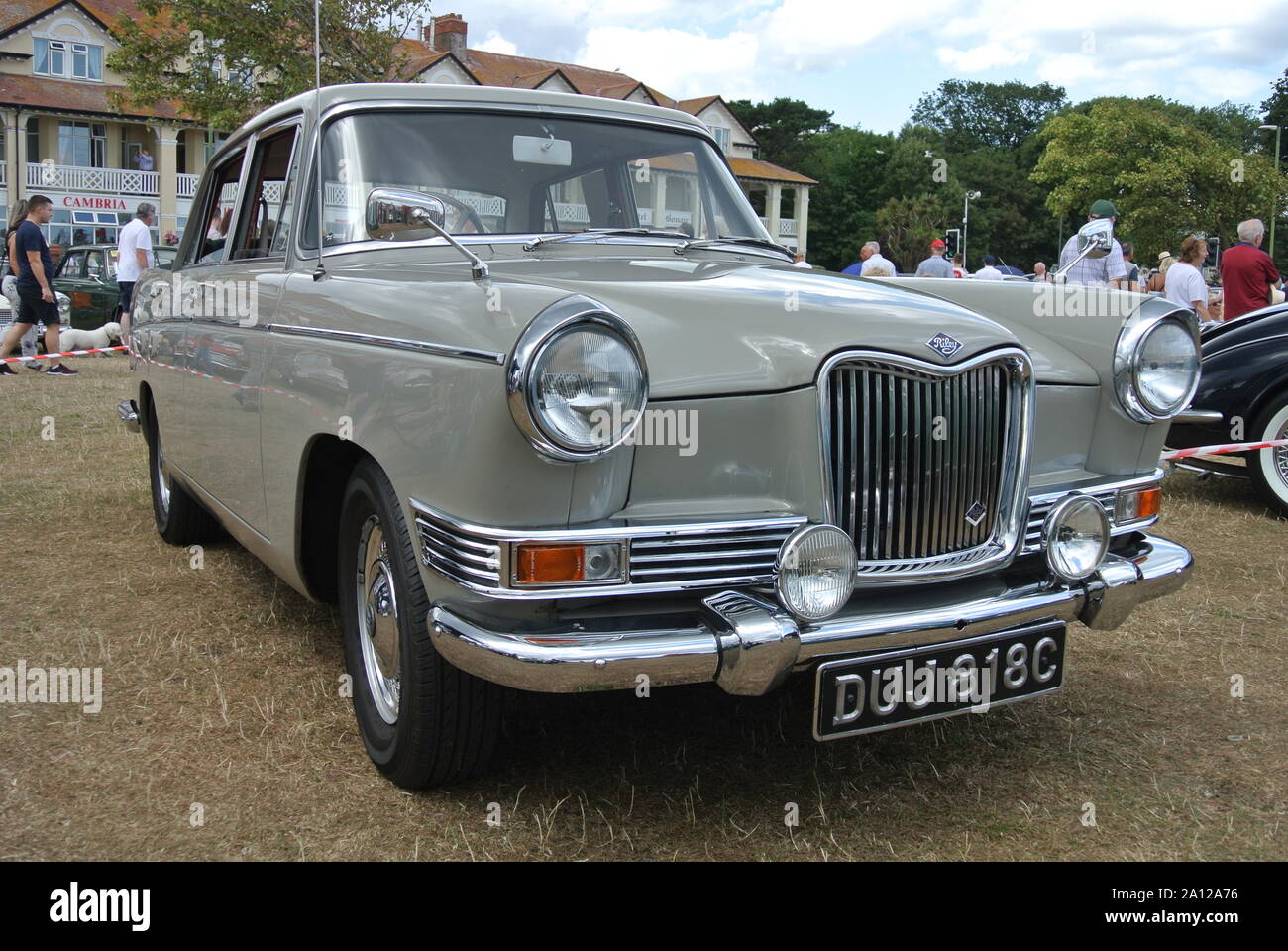 File:Riley 4-72 1965 front.jpg - Wikimedia Commons