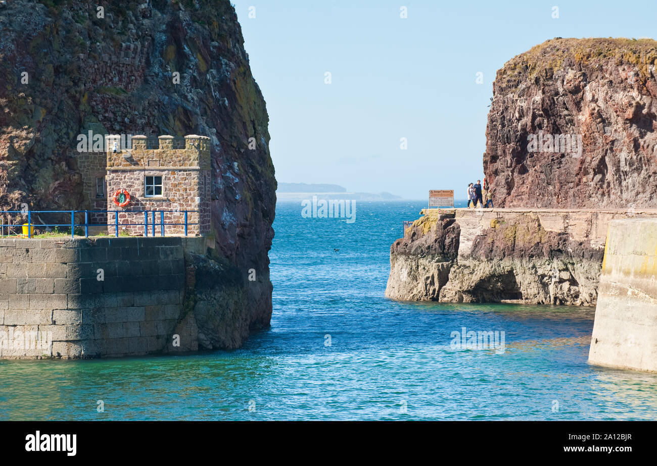 Narrow entrance to Victoria Harbour. Dunbar, Scotland Stock Photo
