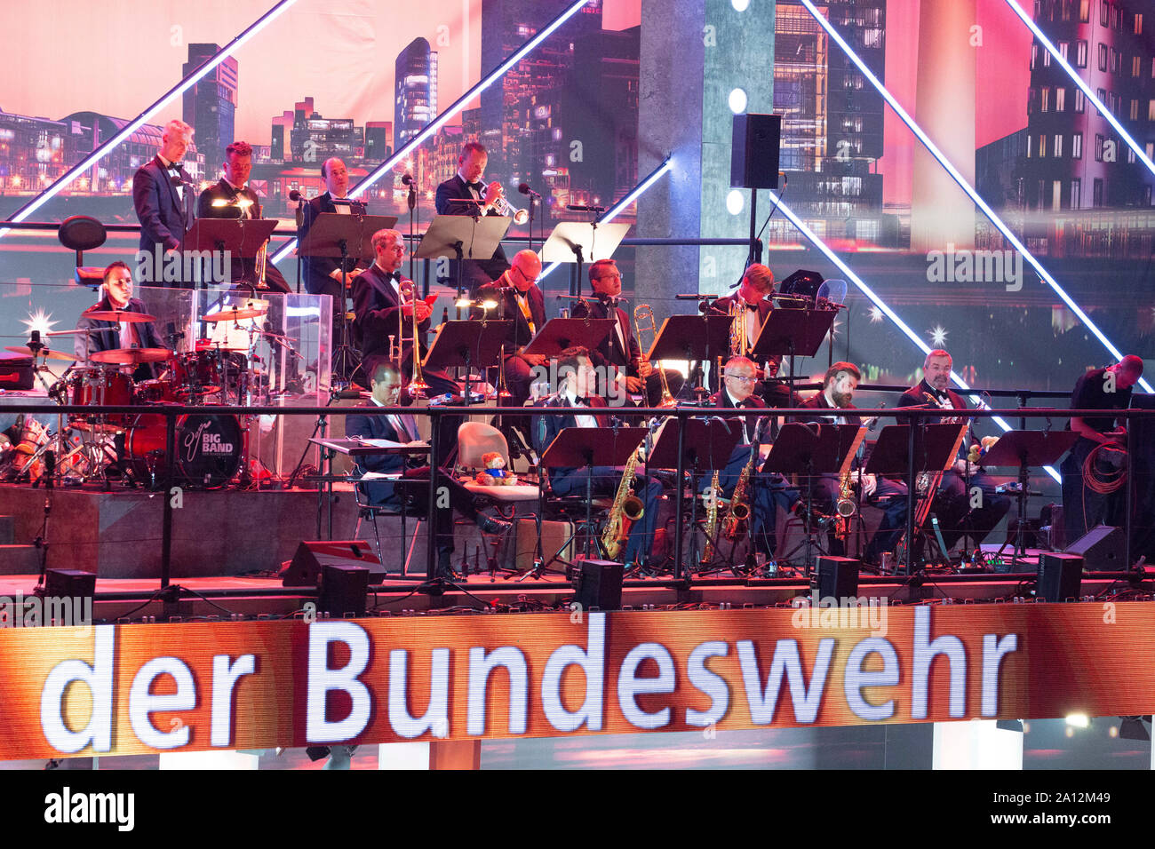 Big Bank der Bundeswehr beim Musikfest der Bundeswehr, Internationales Militär Tattoo im ISS Dome. Düsseldorf, 21.09.2019 Stock Photo