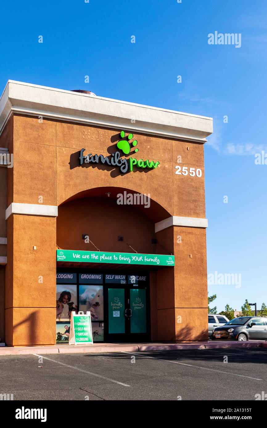 Family Paw a Henderson Nevada Pet Grooming, SelfWash, Pet Lodging, and Doggy Daycare store