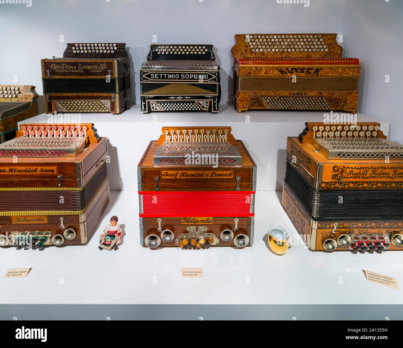 Accordion museum hires stock photography and images Alamy