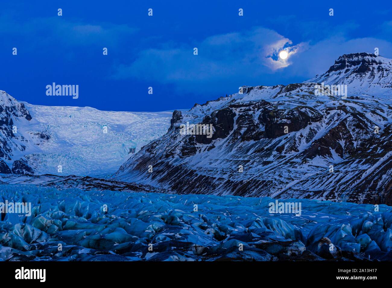 Full moon over Svinafellsjokull, Skaftafell National Park, Southeast
