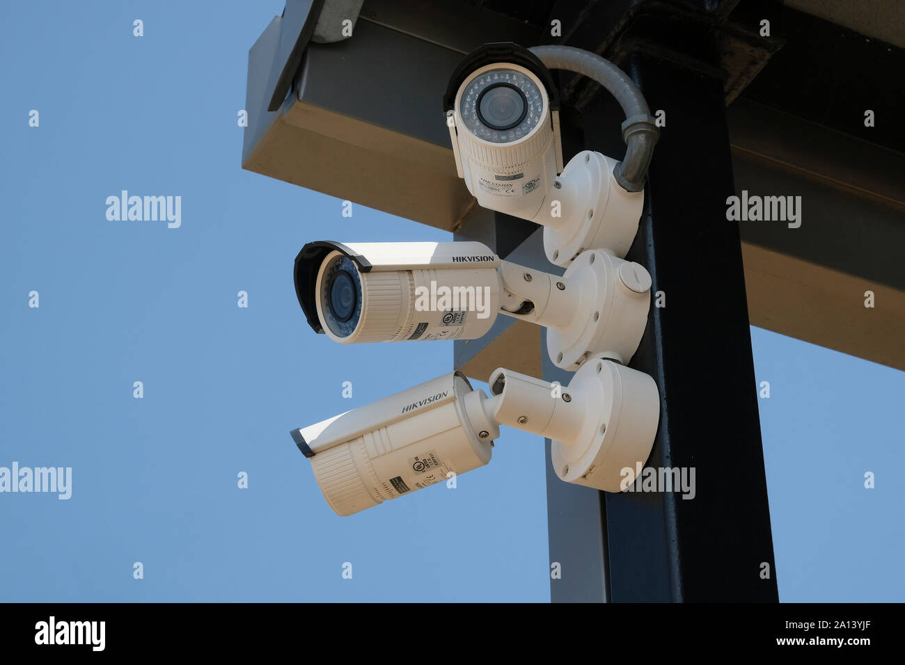 Airport security camera hires stock photography and images Alamy