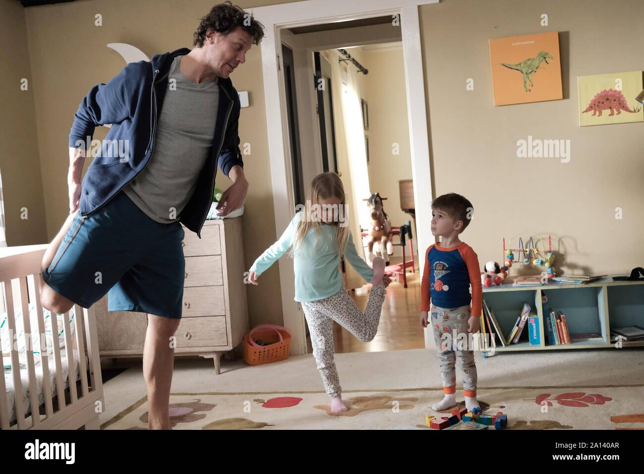 MR. MOM, from left Hayes MacArthur, Catherine Last, Christopher Cary