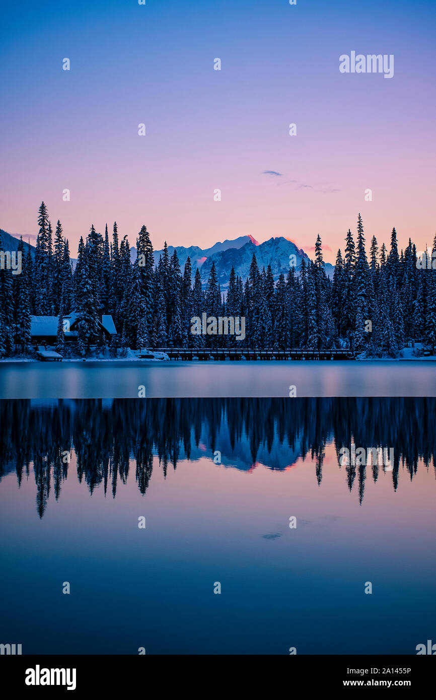 Yoho national park canada night hi-res stock photography and images - Alamy
