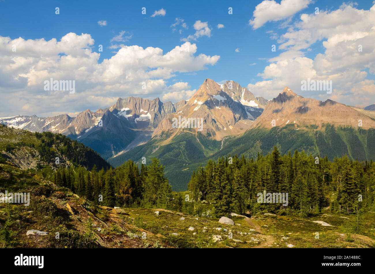 Purcell Mountain Range Hi res Stock Photography And Images Alamy