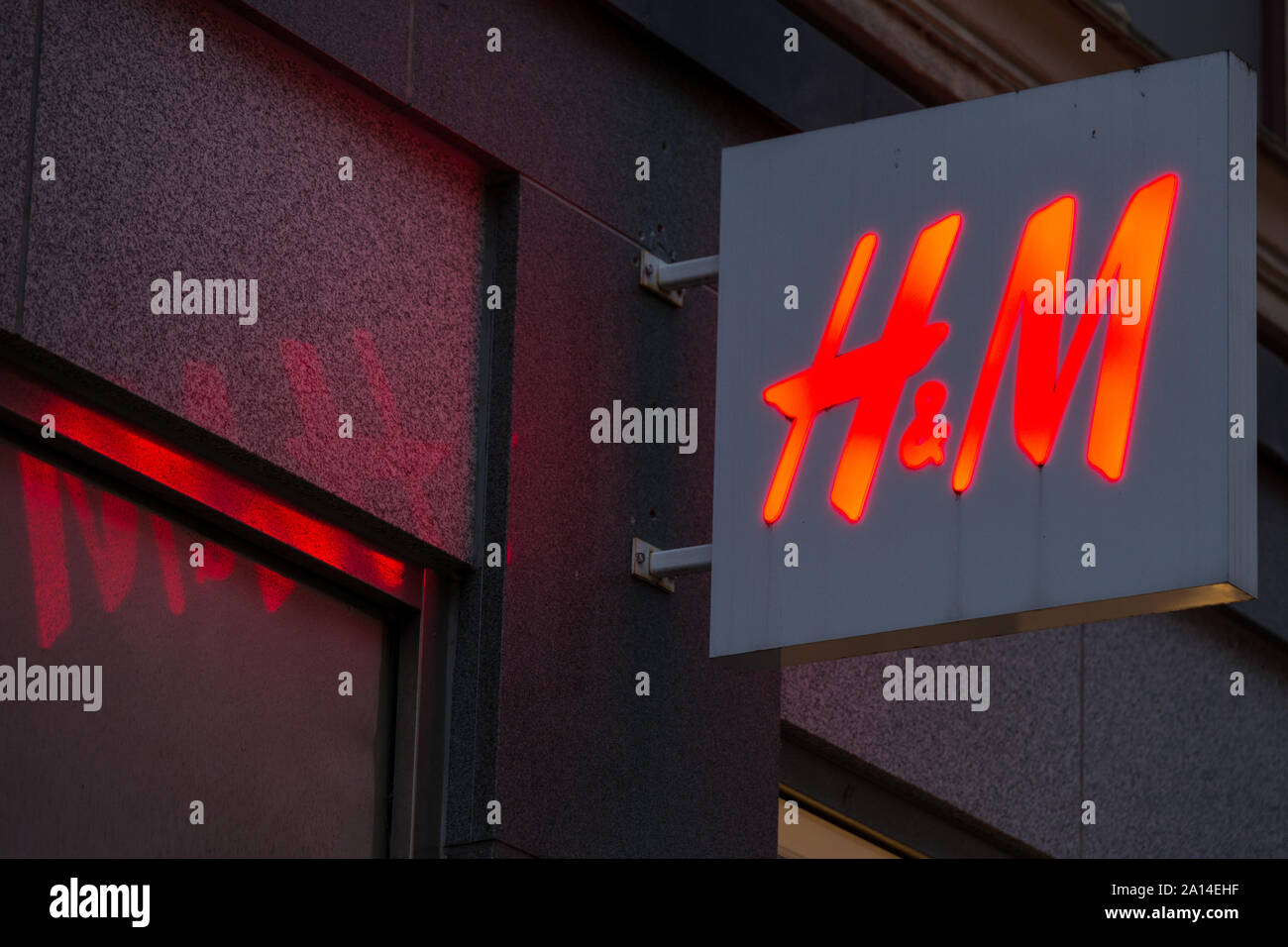 H&M logo seen in Gothenburg. Hennes & Mauritz AB (H&M) is a Swedish  multinational clothing-retail company Stock Photo - Alamy