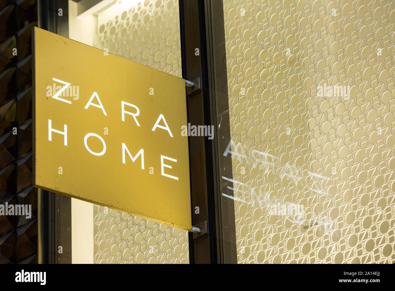 Zara Home logo seen in Gothenburg Stock Photo - Alamy