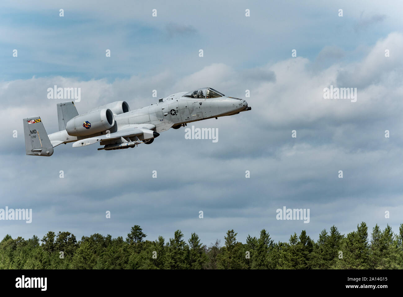 104th Fighter Squadron Maryland Air National Guard A-10 aircraft, practice landing approaches with Wisconsin National Guard at Total Force Training Center Fort McCoy Stock Photo
