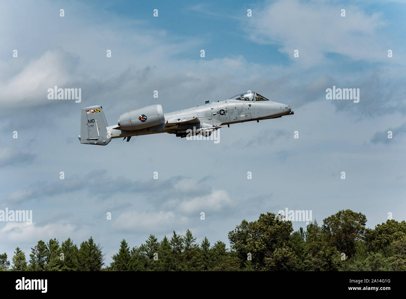 104th Fighter Squadron Maryland Air National Guard A-10 aircraft, practice landing approaches with Wisconsin National Guard at Total Force Training Center Fort McCoy Stock Photo