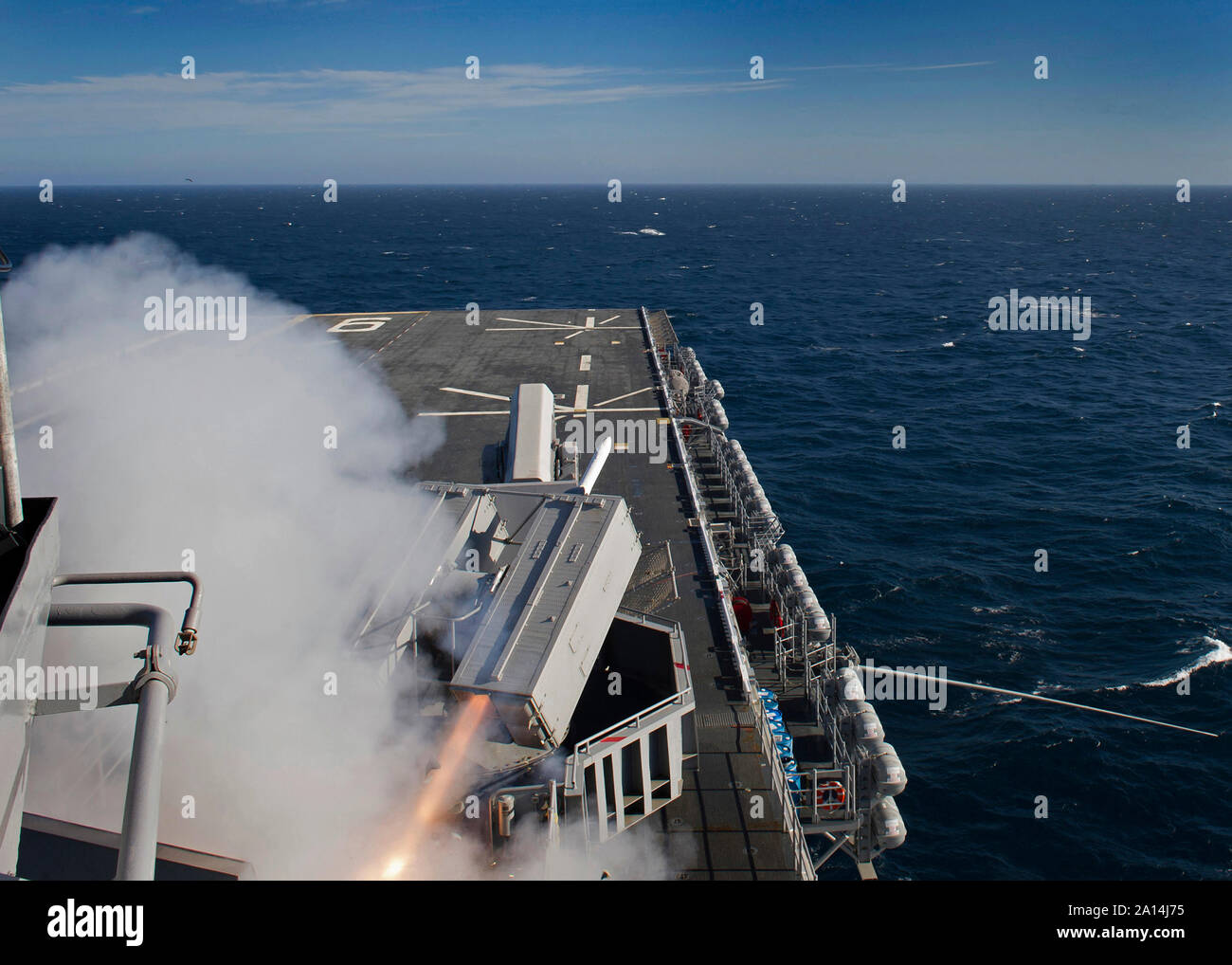 Rim 7 nato sea sparrow missile hi-res stock photography and images - Alamy