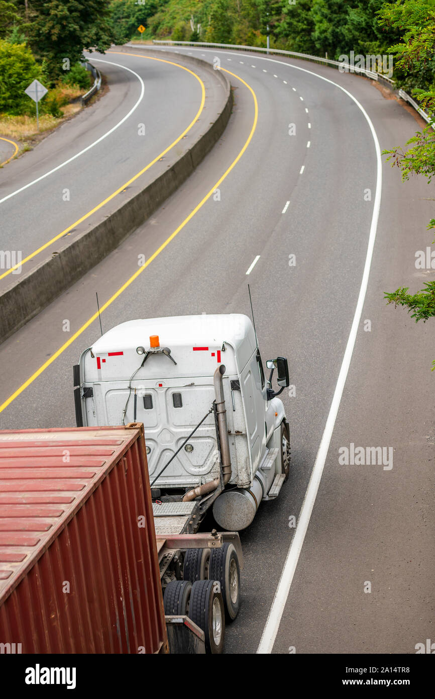 Aerodynamic truck hi-res stock photography and images - Alamy