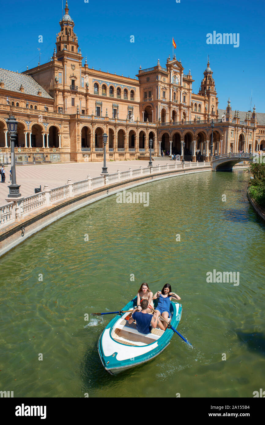 Seville Plaza de Espana, view of the boating lake in the Plaza de