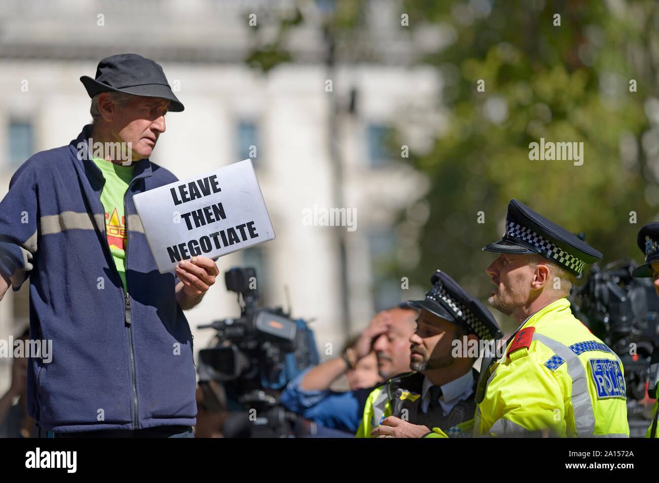 Stuart Holmes, veteran anti-nuclear campaigner outside the Supreme Court, September 2019 Stock Photo