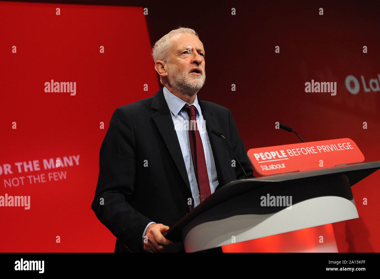 Brighton, UK. 24th Sep, 2019. Jeremy Corbyn Leader of the Labour Party, takes to the stage to announce the breaking news to delegates, that the Supreme Court has just ruled that the Conservative governmentsÕ proroguing of parliament was 'unlawful void and of no effectÕÕ. Jeremy Corbyn called on the Prime Minister, Boris Johnson 'to consider his position', during the fourth day of the Labour Party annual conference at the Brighton Centre. Credit: Kevin Hayes/Alamy Live News Stock Photo