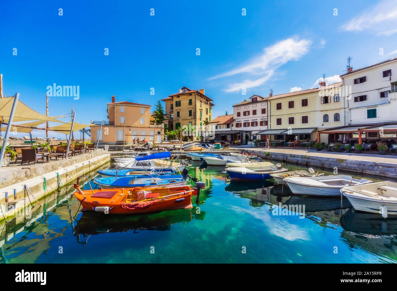 Reflection boats in water sky boat hi-res stock photography and images ...
