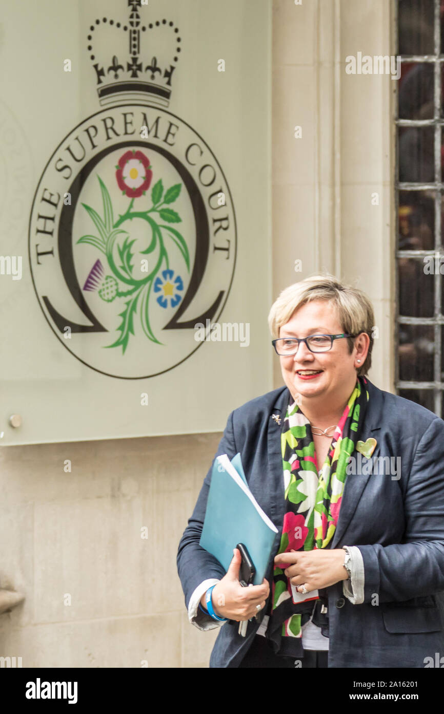 London, UK. 24th Sep, 2019. A happy Joanna Cherry, Scottish Nationalist Party MP,  outside The Supreme Court after the ruling that the Boris Johnson's Government acted unlawful in their proroguation of Parliament. Credit: David Rowe/Alamy Live News Stock Photo