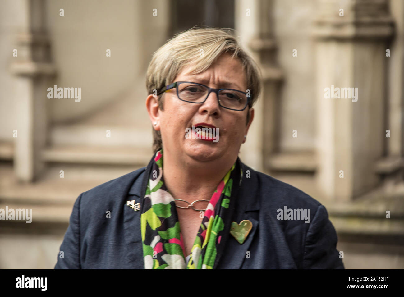 London, UK. 24th Sep, 2019. Joanna Cherry, Scottish Nationalist Party MP, addresses the media gathered outside The Supreme Court after the ruling that the Boris Johnson's Government acted unlawful in their proroguation of Parliament. Credit: David Rowe/Alamy Live News Stock Photo