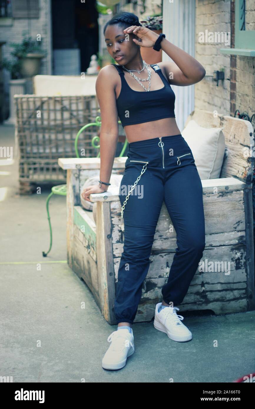 African american teen girl hi-res stock photography and images - Alamy