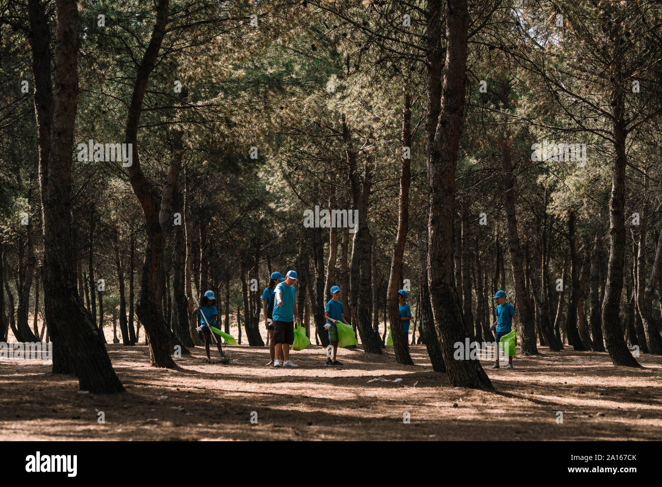 Child Litter Bin Park High Resolution Stock Photography and Images - Alamy