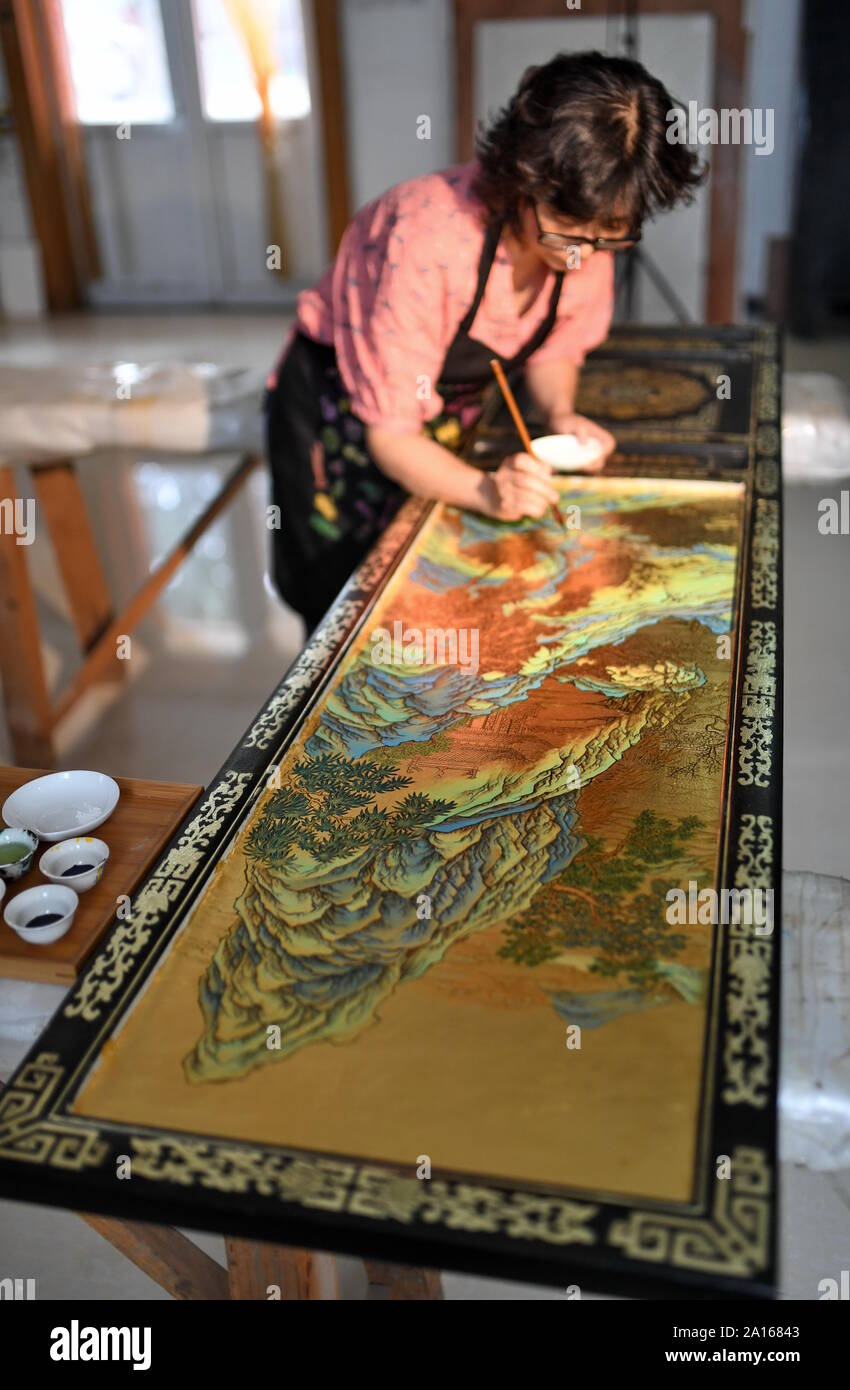 Page 3 Lacquer Ware High Resolution Stock Photography And Images Alamy