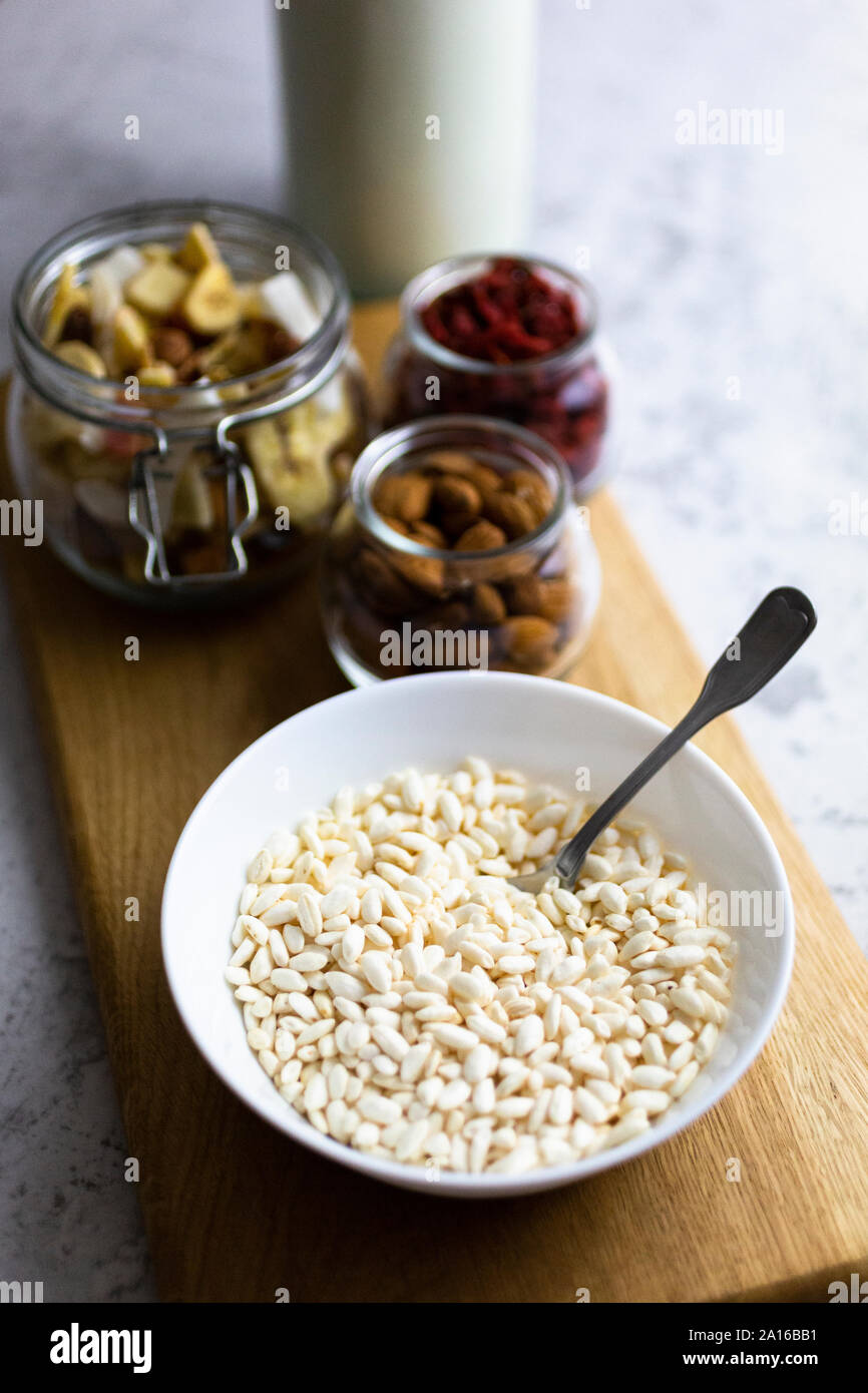 Bowl of puffed rice and muesli ingredients Stock Photo