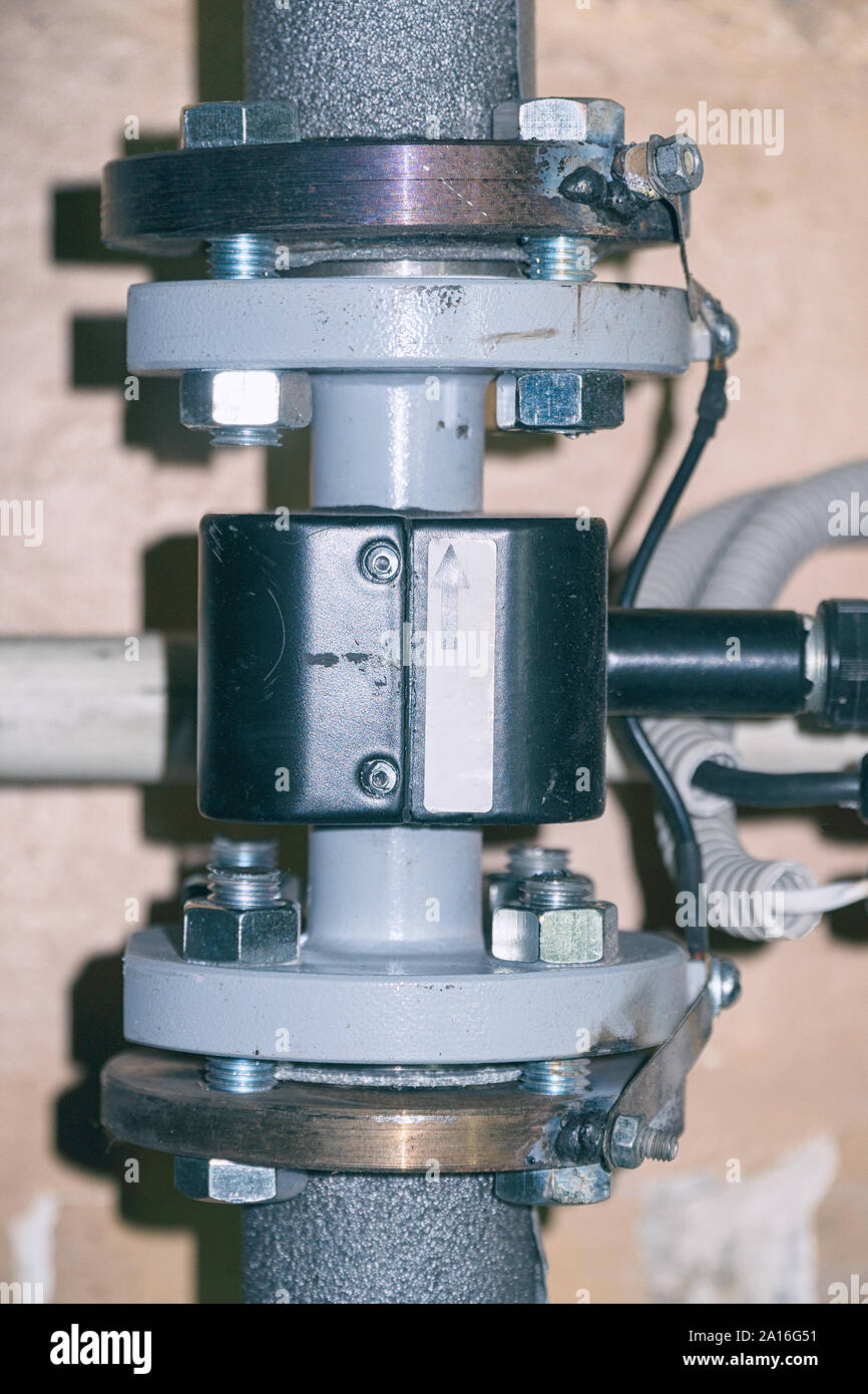 Sanitary engineering. Connection of the supply pump in the home heating system. Connection of