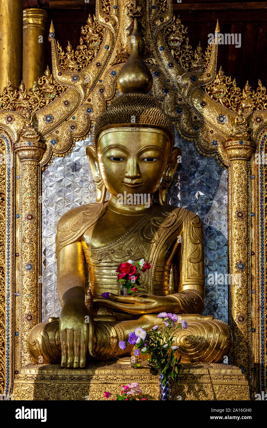 Buddha cat hires stock photography and images Alamy