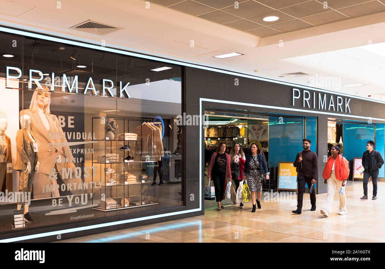 dh St Davids shopping centre CARDIFF WALES Primark store shop entrance people shopping city saint david mall Stock Photo