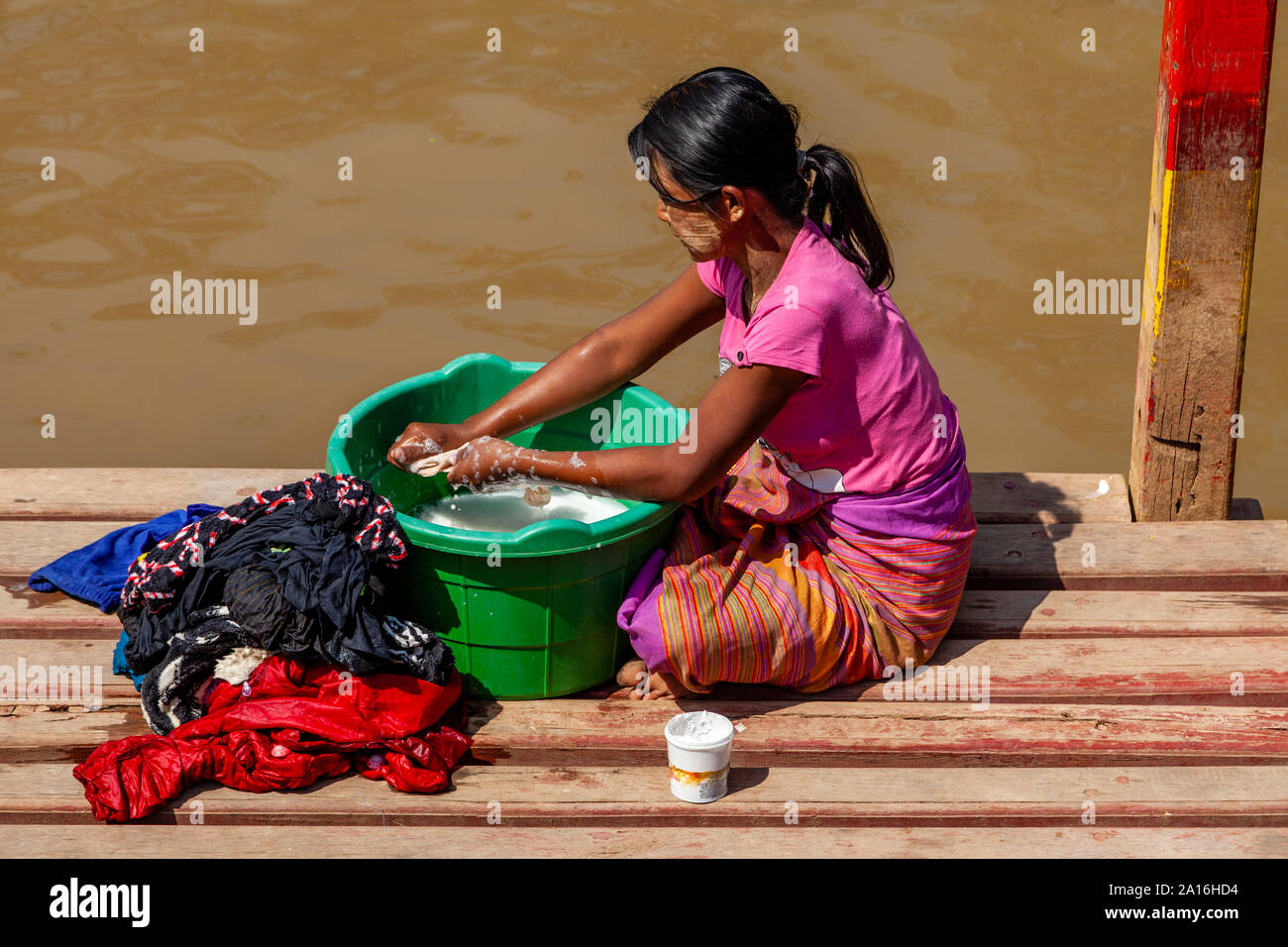 Hand washing clothes woman hi res stock photography and images Alamy