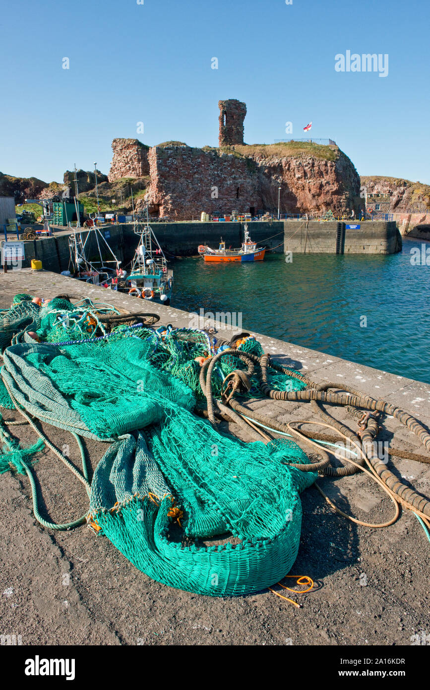 Dunbar Castle Hi-res Stock Photography And Images - Alamy