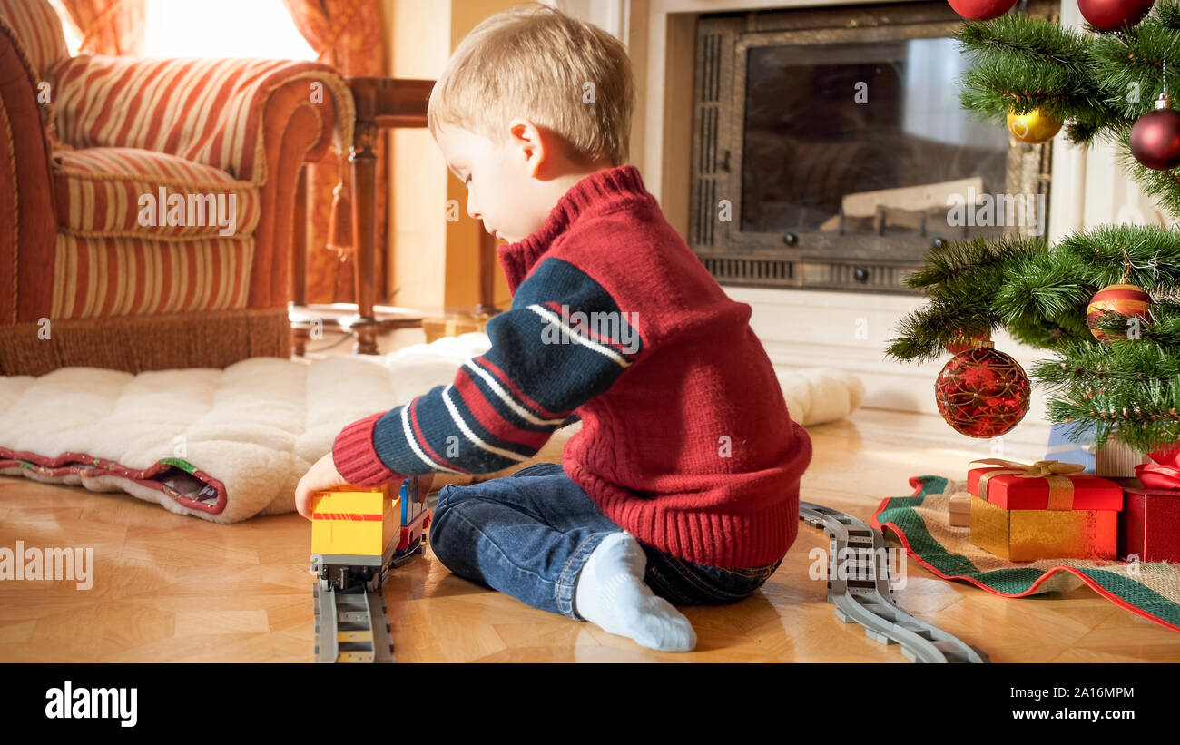 christmas 3 year old boy