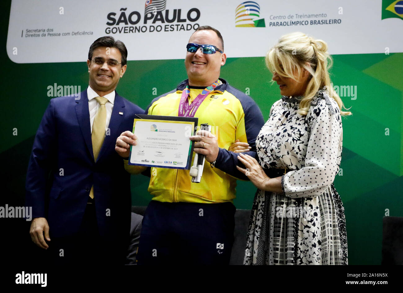 SÃO PAULO, SP - 24.09.2019: DORIA HOMENAGEIA ATLETAS PARALÍMPICOS - The government of the State of Sao Paulo, delivers the sporting merit medal and diploma to the Paralympic athletes of the Sao Paulo team, who participated in the 2019 Parapan American Games in Lima, Peru. (Photo: Aloisio Mauricio/Fotoarena) Stock Photo