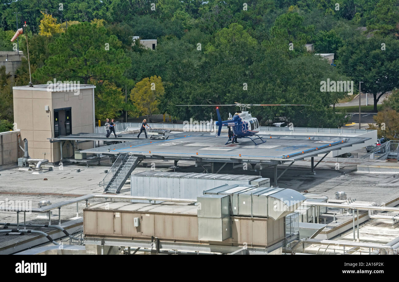 Helipad hospital hires stock photography and images Alamy