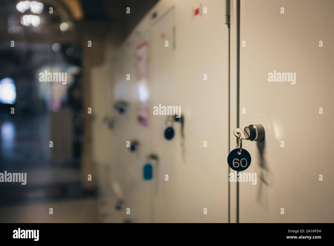 Lockers hi-res stock photography and images - Page 3 - Alamy