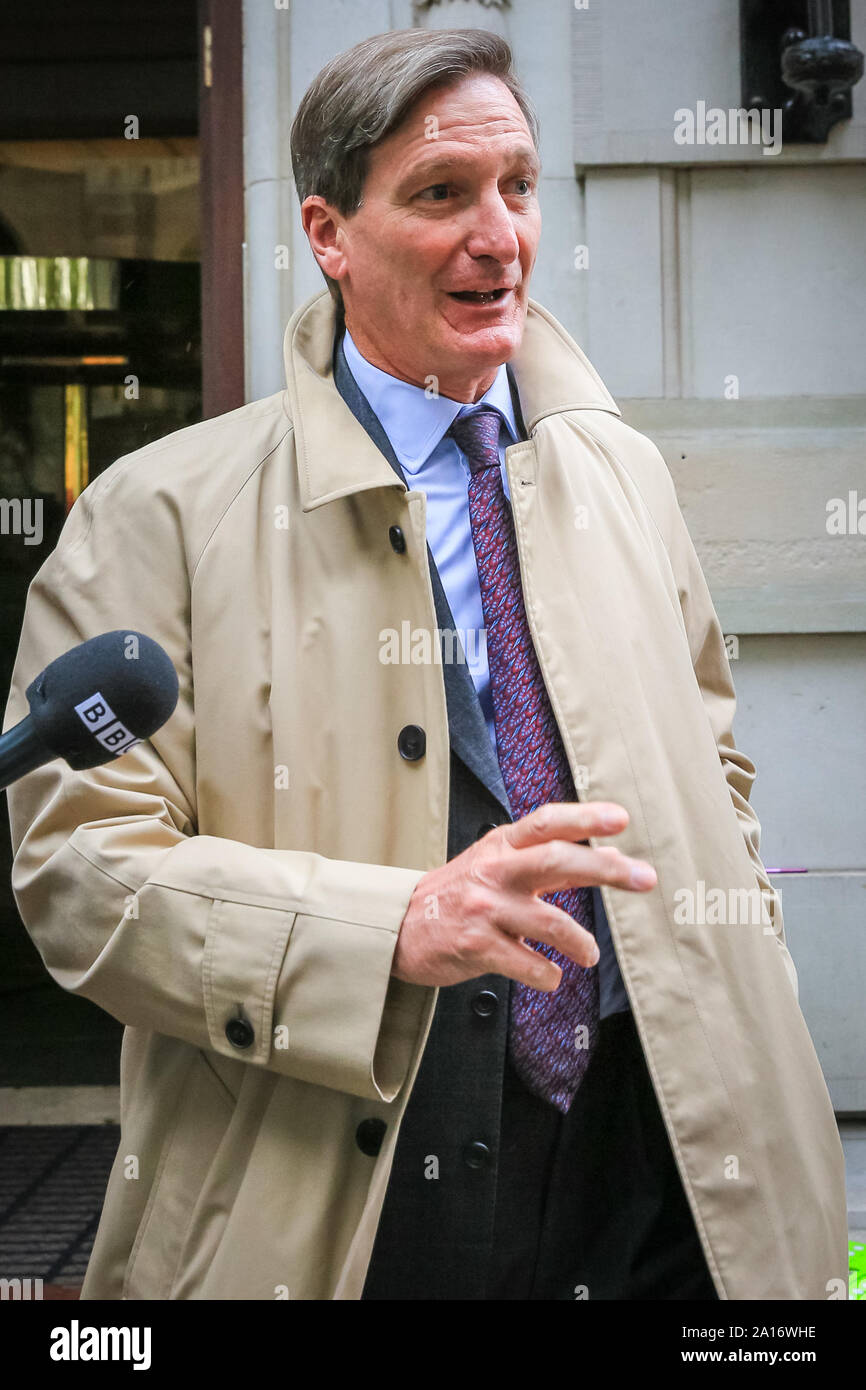 Westminster, London, UK, 24th Sep 2019. Dominic Grieve, QC, former Attorney General for England and Wales and Advocate General for Northern Ireland, and Conservative MP who had the whip withdrawn by Boris Johnson a few weeks ago. Politicians and commentators from all parties are in high demand around Millbank Studios, College Green and the court building to comment on today's judgement. Credit: Imageplotter/Alamy Live News Stock Photo
