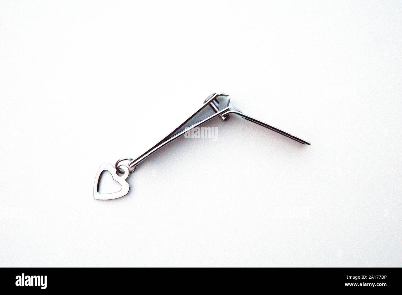 Discover 160+ cute nail cutter latest