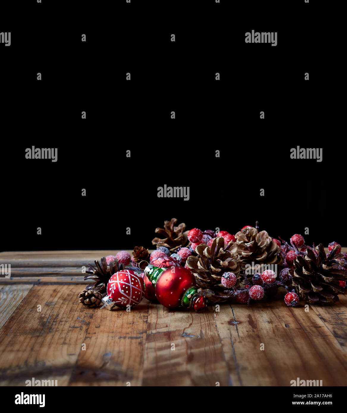 Vintage pine cone glass hi-res stock photography and images - Alamy