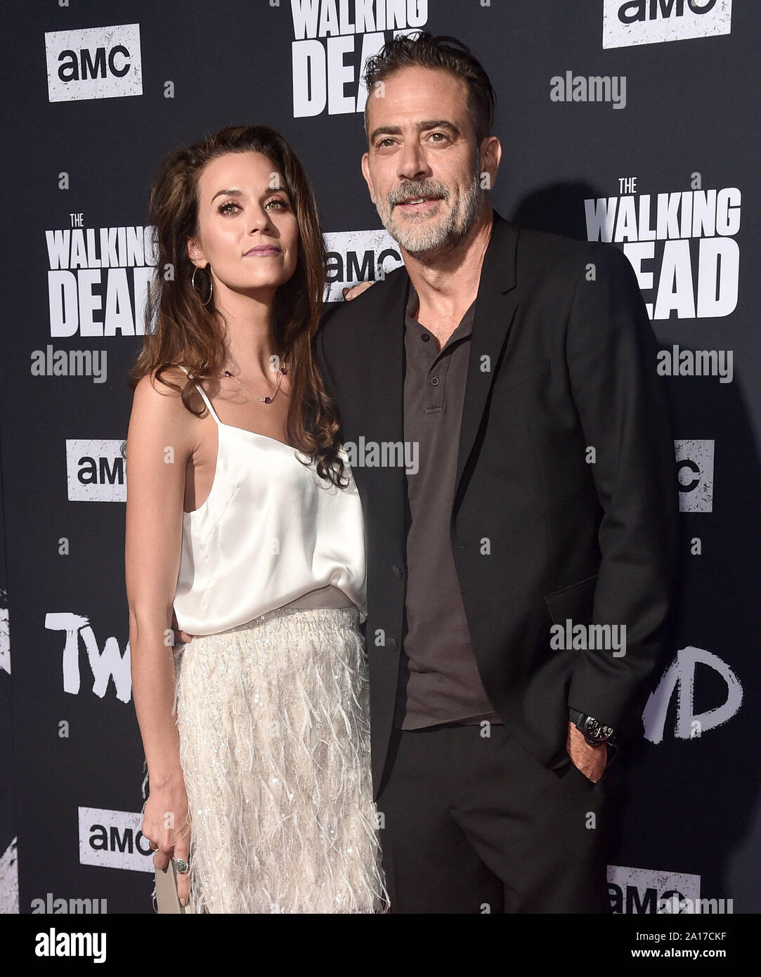 September 23 19 Hollywood California Usa 23 September 19 Hollywood California Hilarie Burton Jeffrey Dean Morgan The Walking Dead Season 10 Los Angeles Premiere Held At The Tcl Chinese Theatre September 23 19 Hollywood California Usa 23 September 19 Hollywood California Hilarie Burton Jeffrey Dean Morgan The Walking Dead Season 10 Los Angeles Premiere Held At The Tcl Chinese Theatre