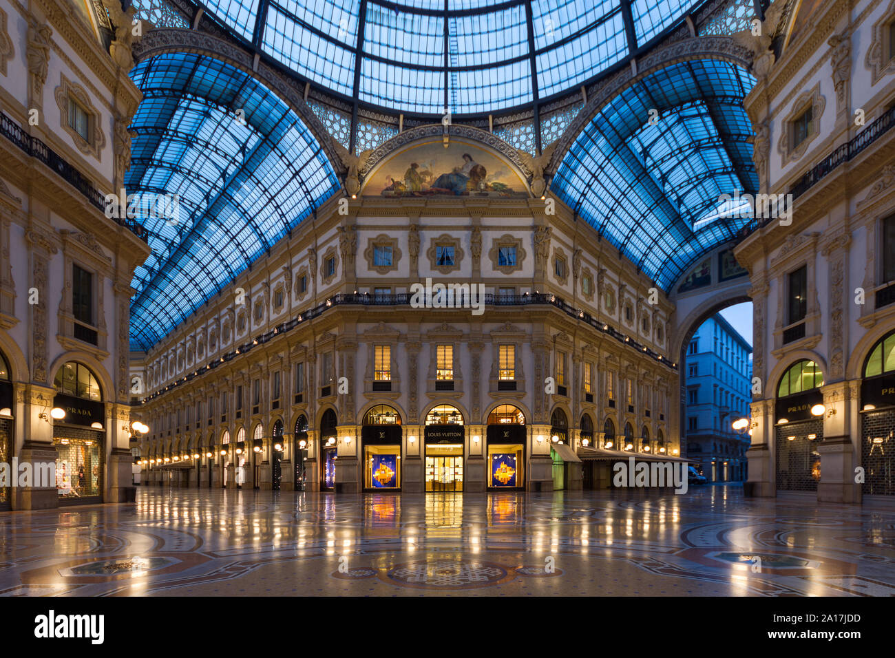 Galleria Vittorio Emanuele II in Milan: the oldest shopping centre